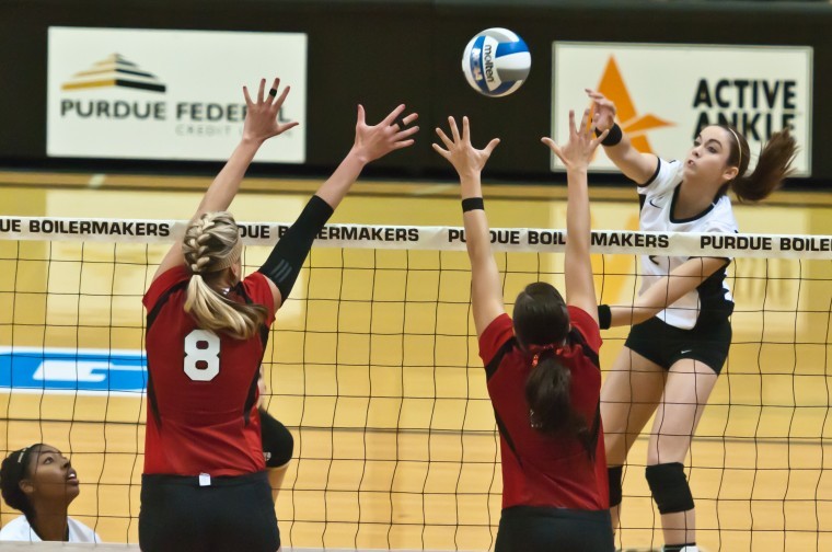 Purdue Women's volleyball beats Nebraska Volleyball