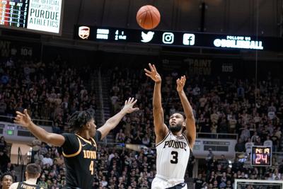 Purdue Men S Basketball Boilers Bash Hawkeyes At Home