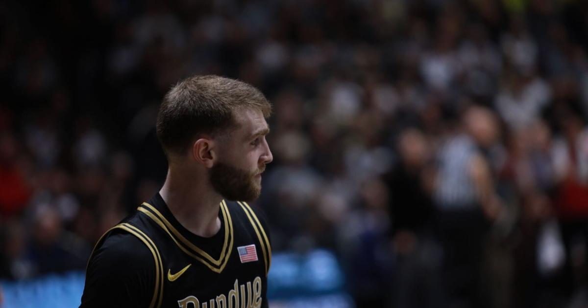 Austin Curran WATCH: Seniors recognized after last home game | Men's Basketball ...