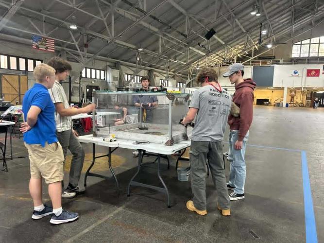 Railside Rumble Railside Robotics battle in the Armory | Campus | purdueexponent.org