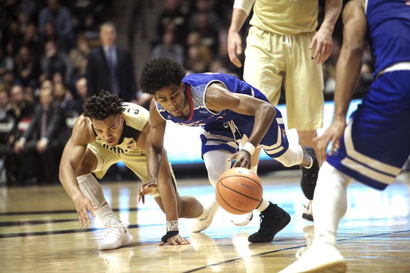 Purdue Men S Basketball Moves To No 14 In Latest Ap Top 25