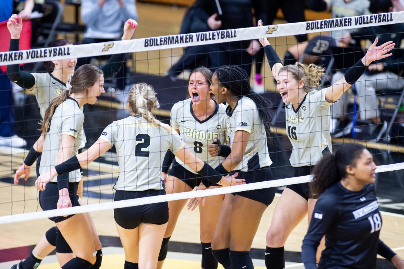 Purdue Women's Volleyball Boilers dominate Hoosiers to complete