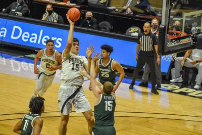 Purdue Men S Basketball Boilermakers Pull Through In Clutch Time To Down Spartans Basketball Purdueexponent Org