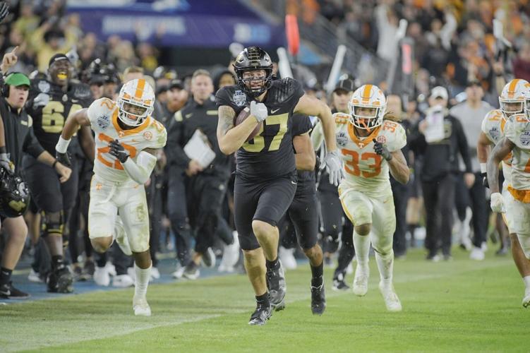 Music City Bowl: Tennessee Vols vs. Purdue football point spread