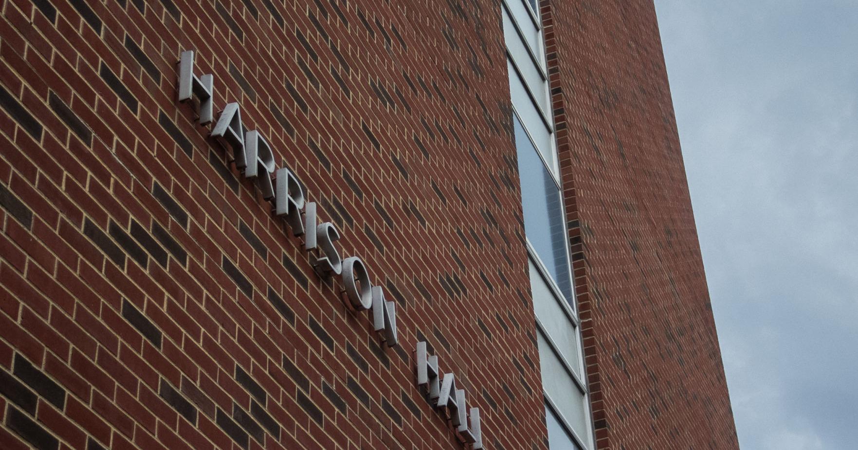 Student arrested after allegedly threatening roommate with knife - Vimarsana News