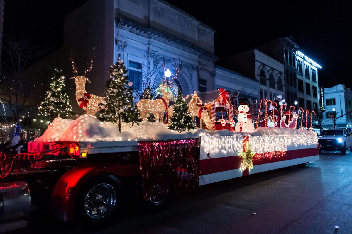 Bainbridge Ny Christmas Parade 2022 Lafayette Christmas Parade Returns To Packed Crowds | City & State |  Purdueexponent.org Bainbridge Ny Christmas Parade 2022 Lafayette Christmas Parade Returns To Packed Crowds | City & State |  Purdueexponent.org