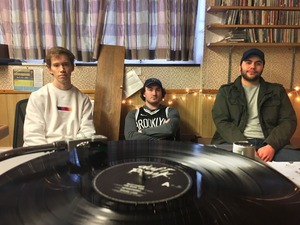 Vinyl and turntables: club brings together music | | purdueexponent.org