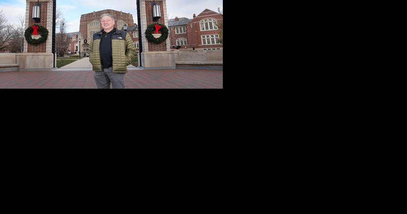 Ag economics professor Hovde Award winner - Vimarsana News