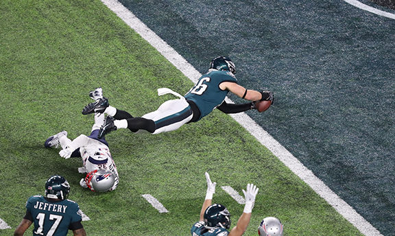 The 10 Biggest Plays of Super Bowl LII - 4. Zach Ertz Converts on Fourth  Down