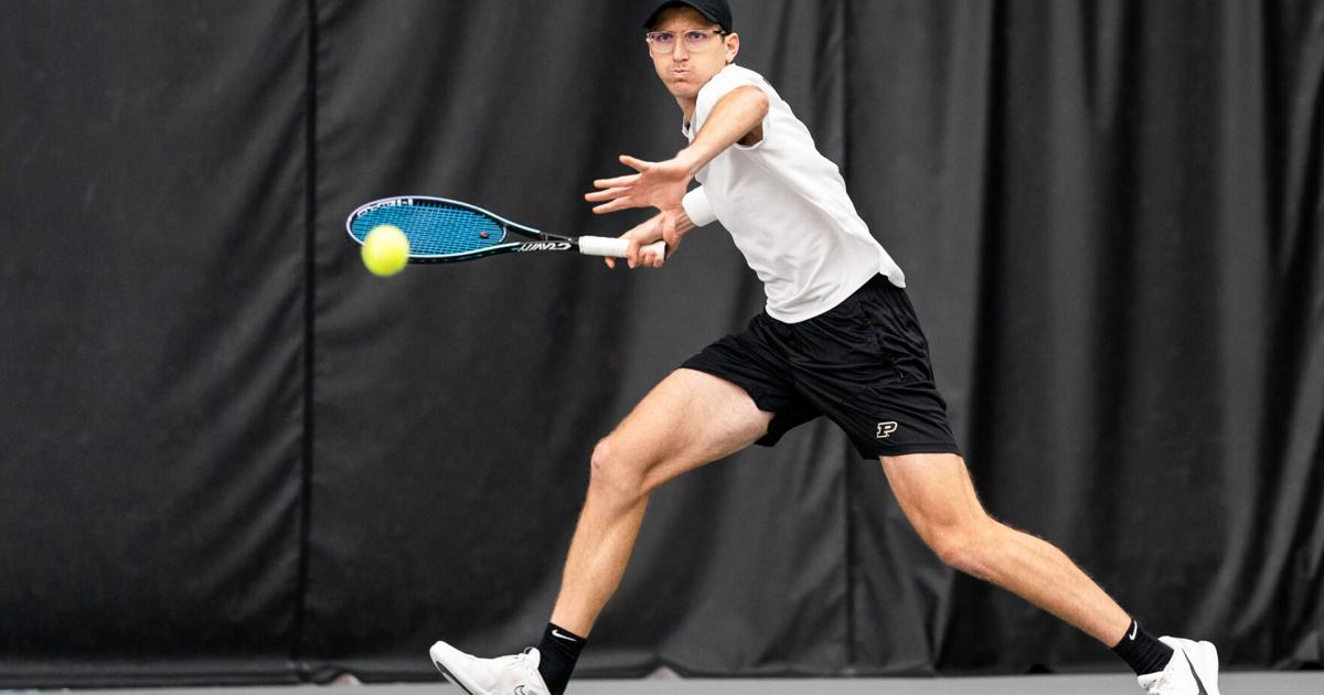 Tennis Racket Boiler Boilers hang their hats on first win to close 1-1 weekend | Men's ...
