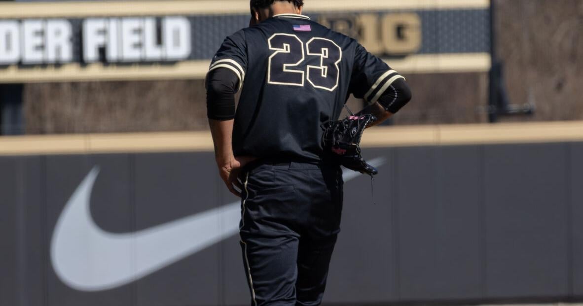 Photo gallery: 3/8/26 No. 23 Oregon 15, Purdue 4