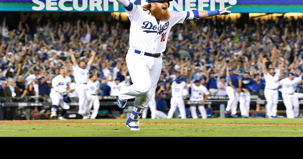 Kirk Gibson runs the bases in the eighth inning Sunday, Oct. 15