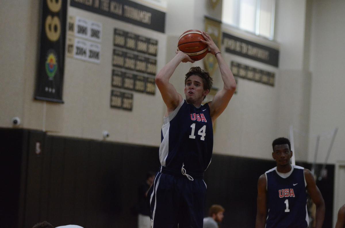 Men S Basketball Boilers Trade In Gold And Black For Red White And Blue Sports Purdueexponent Org