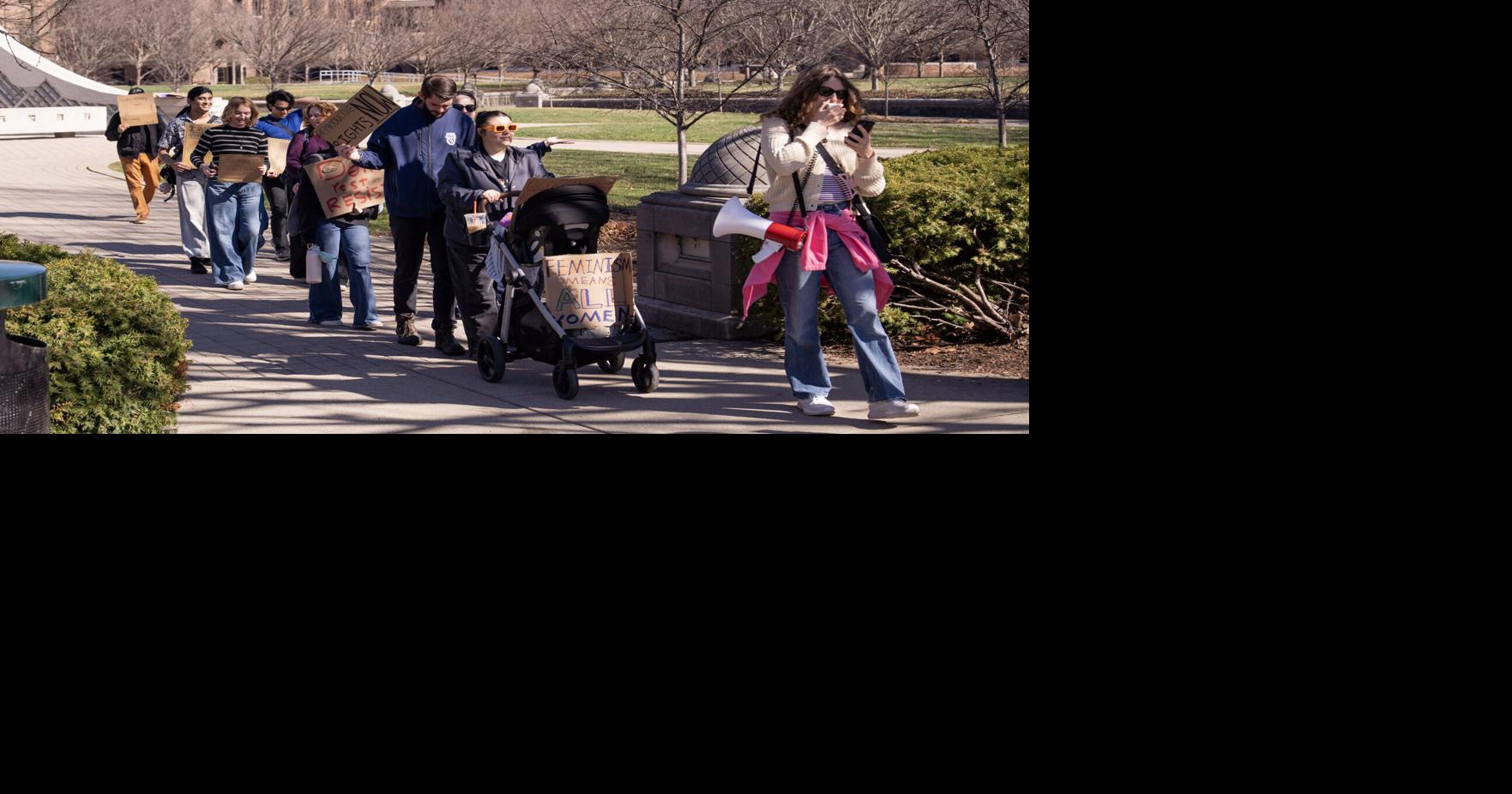 International Women’s Day march calls attention to deportations, war, attacks on trans women