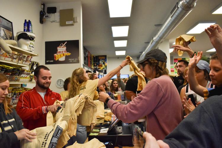 10/11/19 Discount Den Grand Reopening Campus