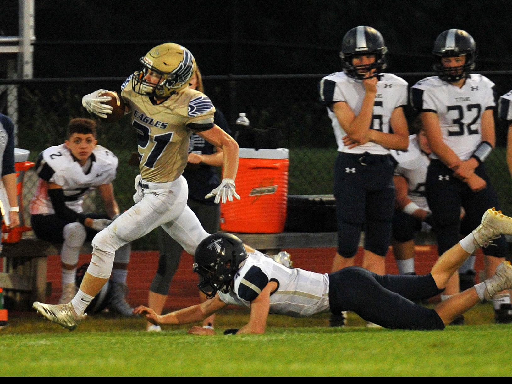 Golden Eagles Getting Back To The Fundamentals Football Qconline Com