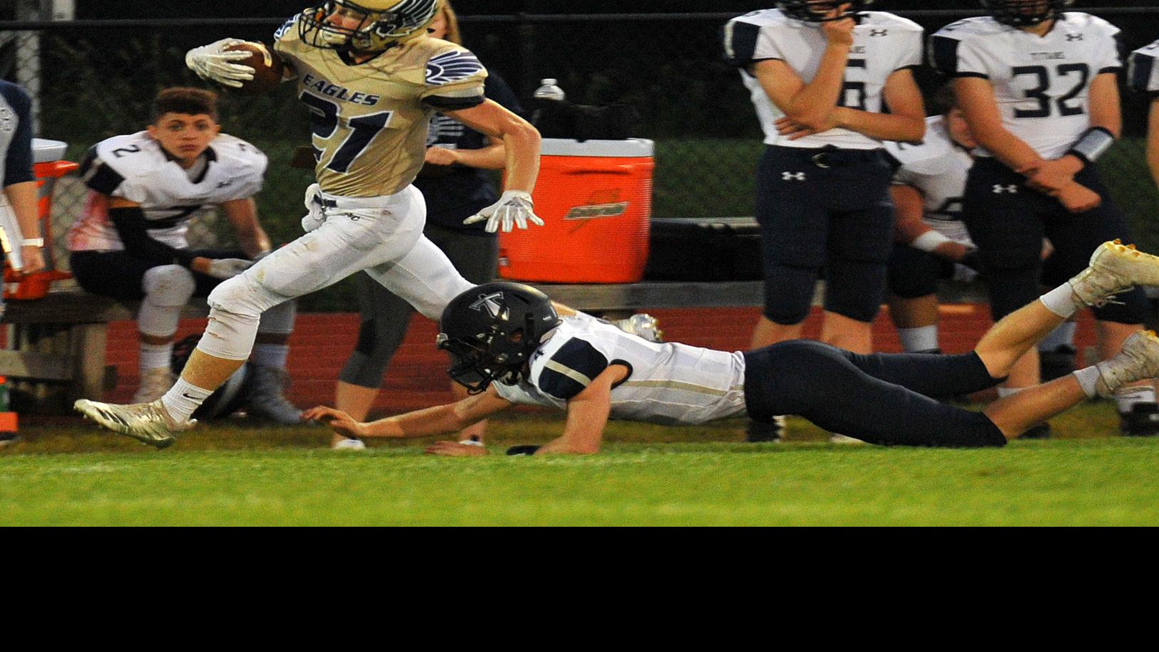 Golden Eagles Getting Back To The Fundamentals Football Qconline Com