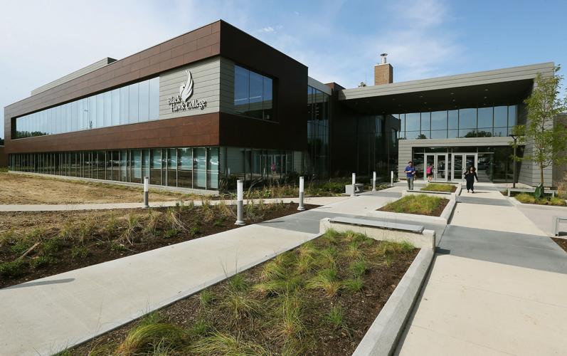 QuadCities colleges announce 2024 fall enrollments