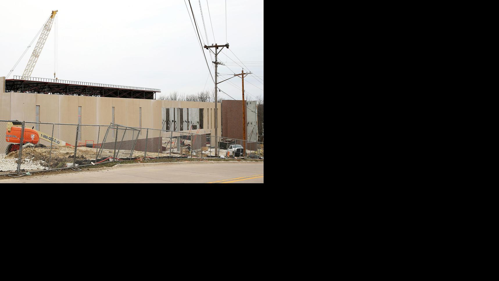 Bettendorf Schools Prepare To Grapple With Iowa American Over Mark Twain Change Order Education Qconline Com