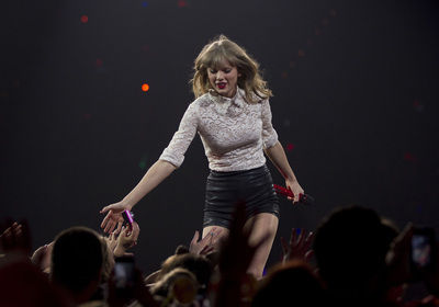 ENTER MUS-TAYLORSWIFT 1 LX