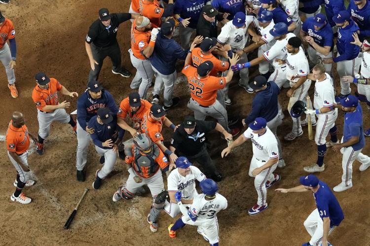 Dodgers tie World Series at 2 with dramatic ninth-inning win over Astros