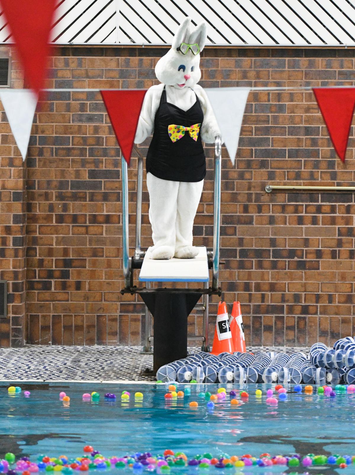 When Easter Eggs Float Everyone Has Fun Local News Qconline Com