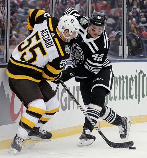 Bruins Beat Blackhawks In Winter Classic Qconline Com
