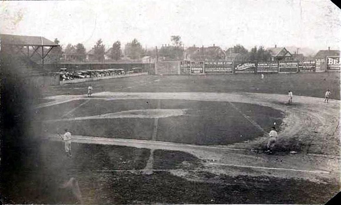 Sunday baseball town's game in 1917