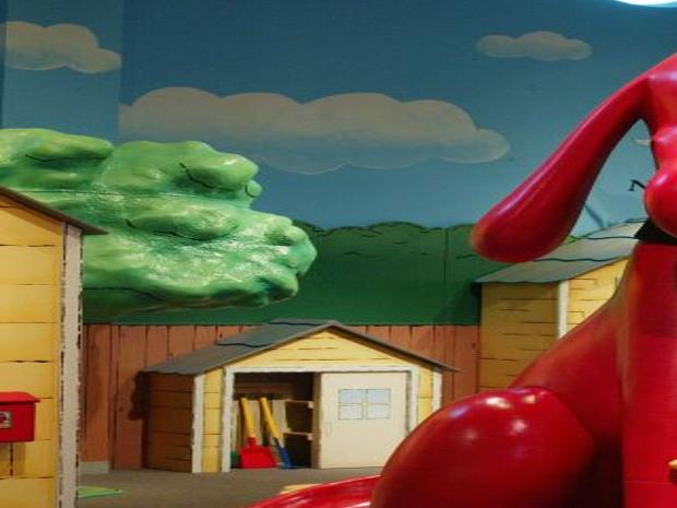 Clifford The Big Red Dog At The Family Museum Local News Qconline Com
