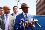 060723-qc-nws-presser-38.jpg