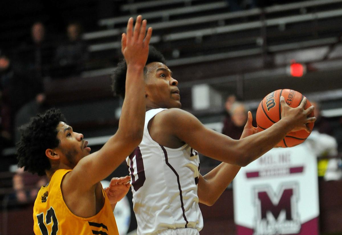 Moline Holds Off Carmel To Win Fifth Straight Basketball