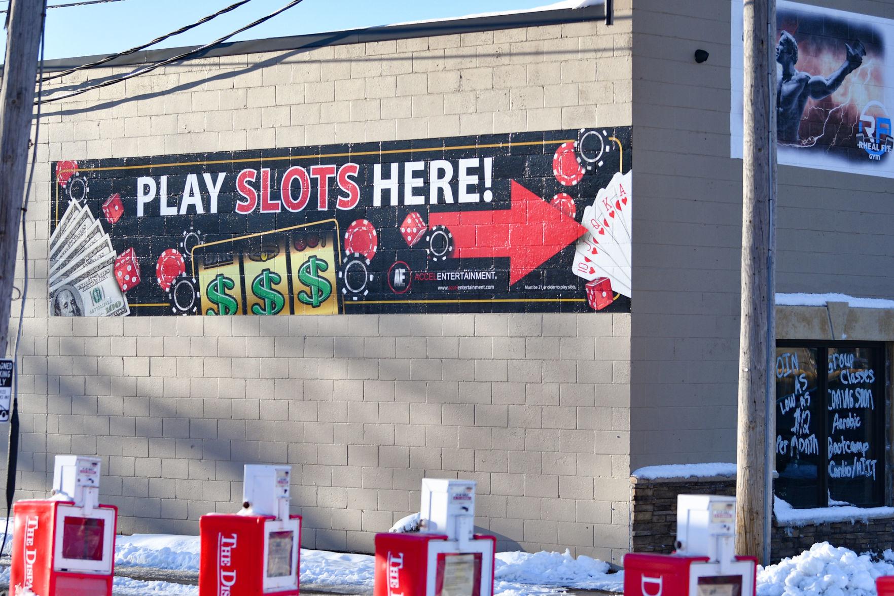 Moline council approves new restrictions on video gaming advertisements