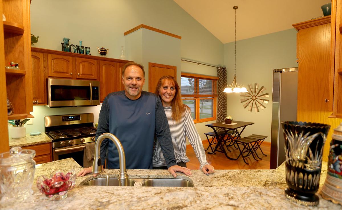 After HGTV 'House Hunters' couple enjoys their Davenport condo