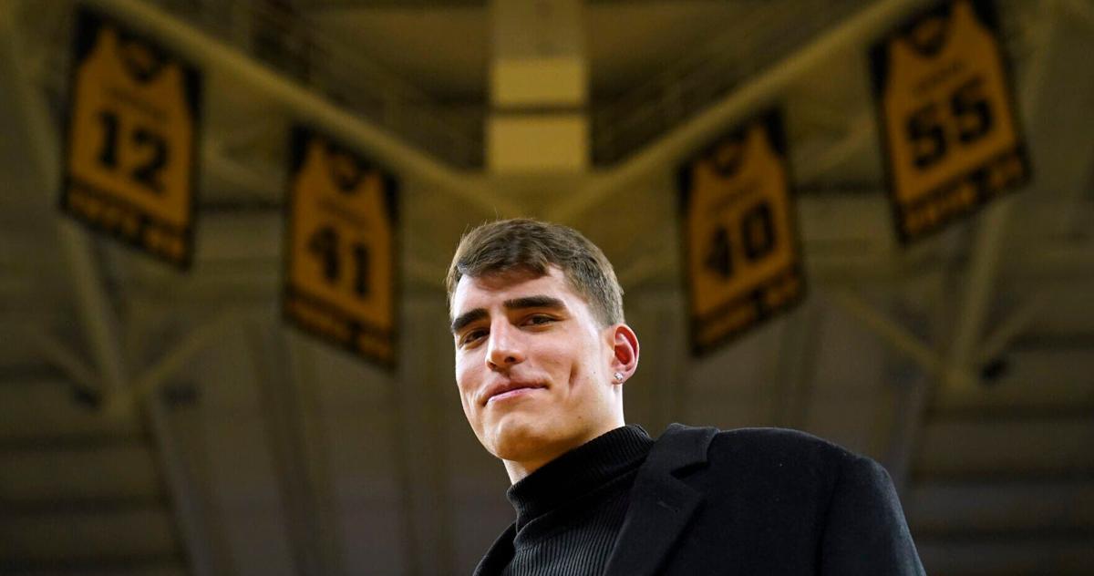Garza, Hawkeyes celebrate 'an incredible moment'