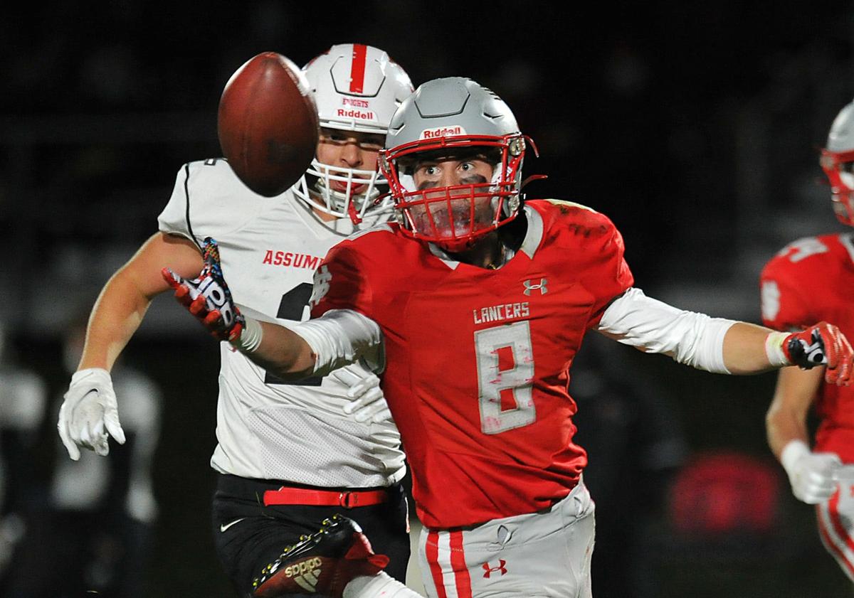 103020-qc-spt-assum-ns-football-187