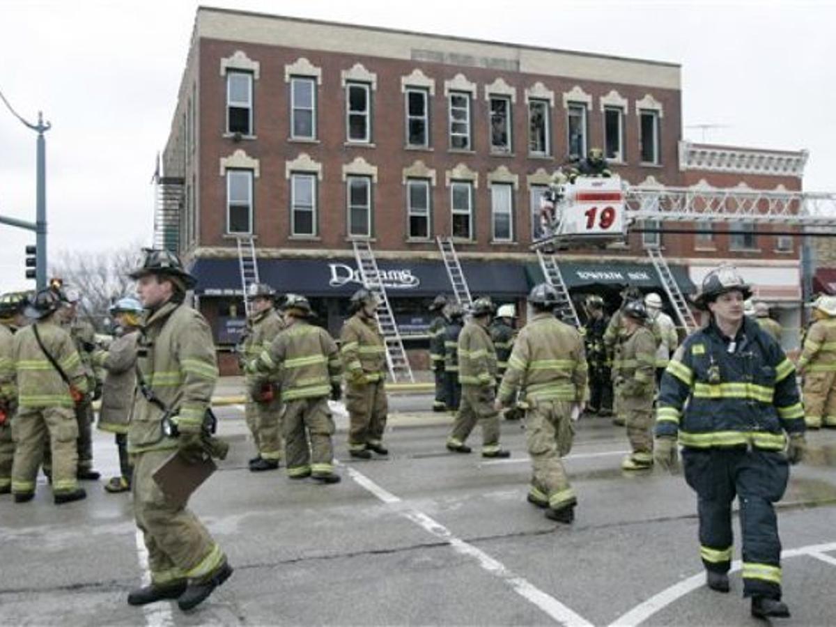 Lockport Hotel Fire Leaves At Least 1 Dead Latest News Qconline Com 2022 Events Lockport Il