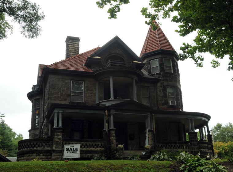 R.I. landmark for sale; former home to gangster John Looney