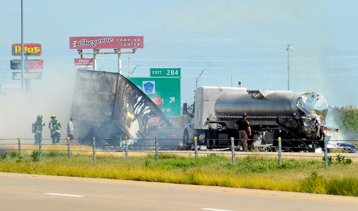 083020-nws-semitrucksfire-048