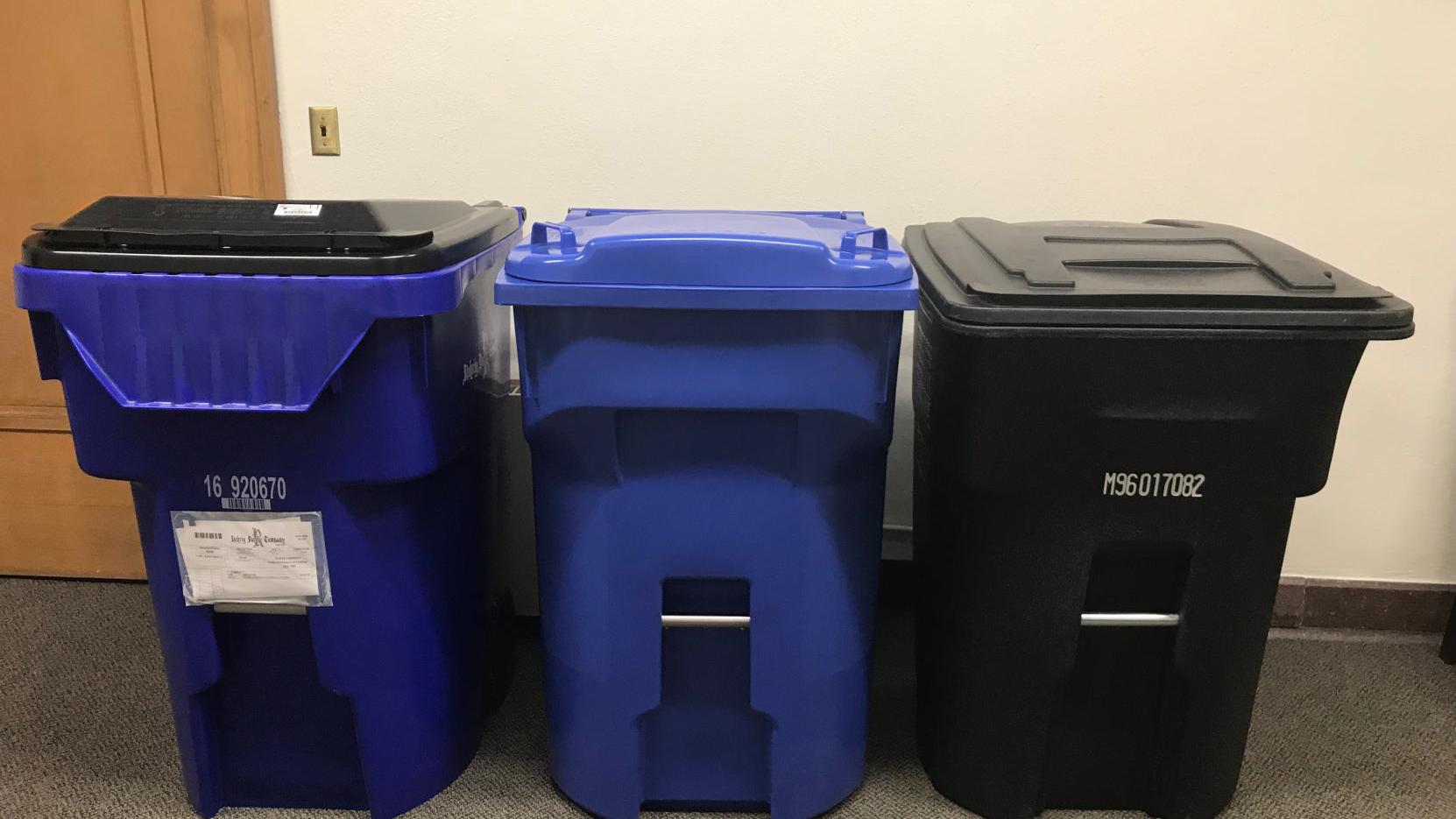 Larger Recycling Carts Approved To Meet Demand In Moline Politics Qconline Com city of moline garbage pickup 2021 calendar
