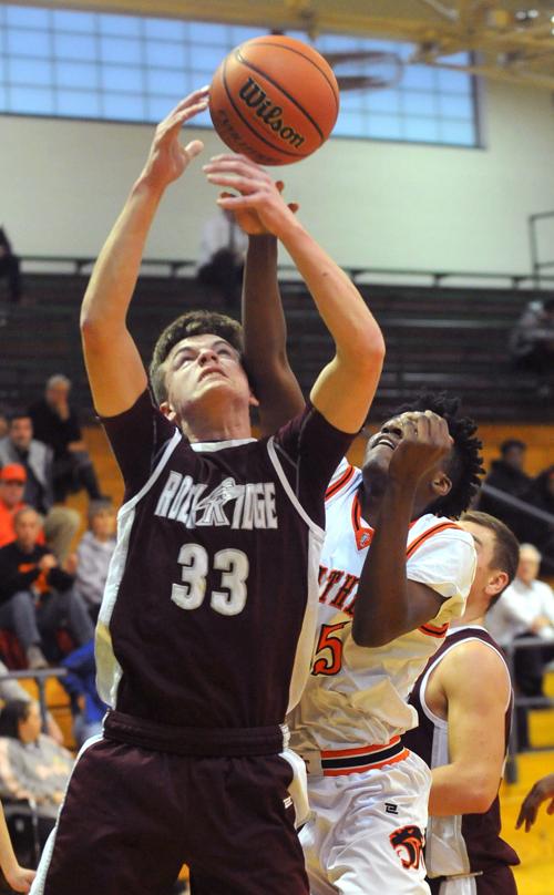 Rockridge Fulton Eye Showdown At Orion Basketball Qconline Com