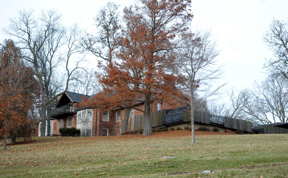 The 'Hewitt Mansion' photo tour Life