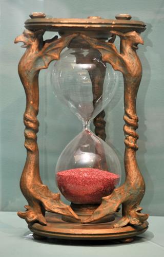 The Wicked Witch's Hourglass From 'The Wizard of Oz' Was the Top