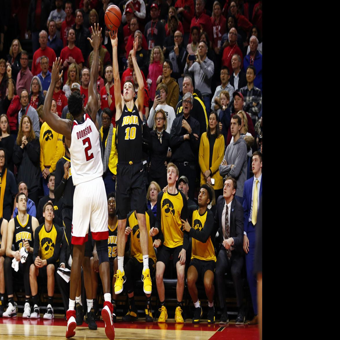 There S No Magic To Iowa Hawkeye Basketball Late Heroics College