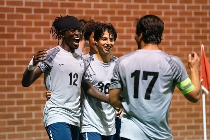 Men’s soccer clinches first playoff berth in 16 years with tie against Carthage