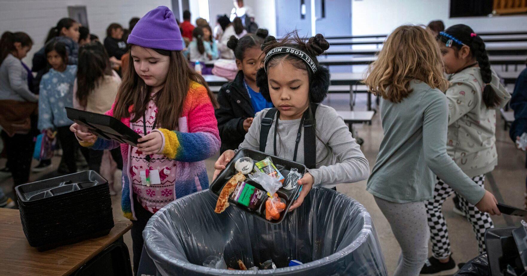 Federal funds to provide food for low-income kids in IL - Vimarsana News