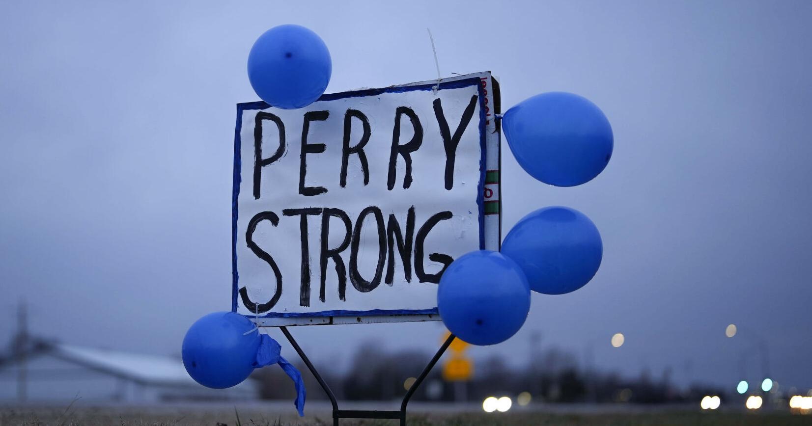 Pleasant Valley students hold walkout after Perry shooting - Vimarsana News