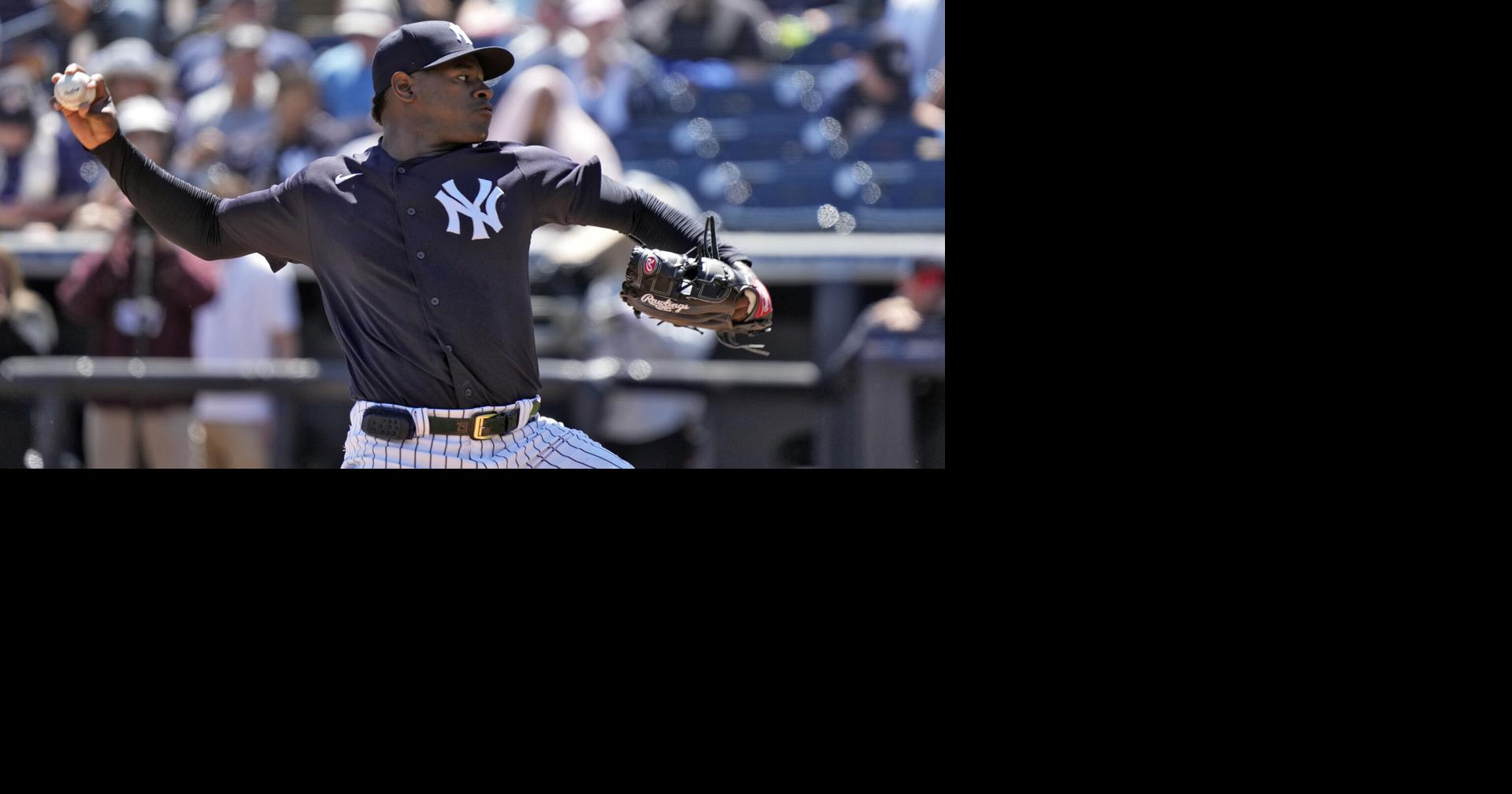 Yankees Pitchers Trade Fielding Drills for Putting Practice - The New York  Times