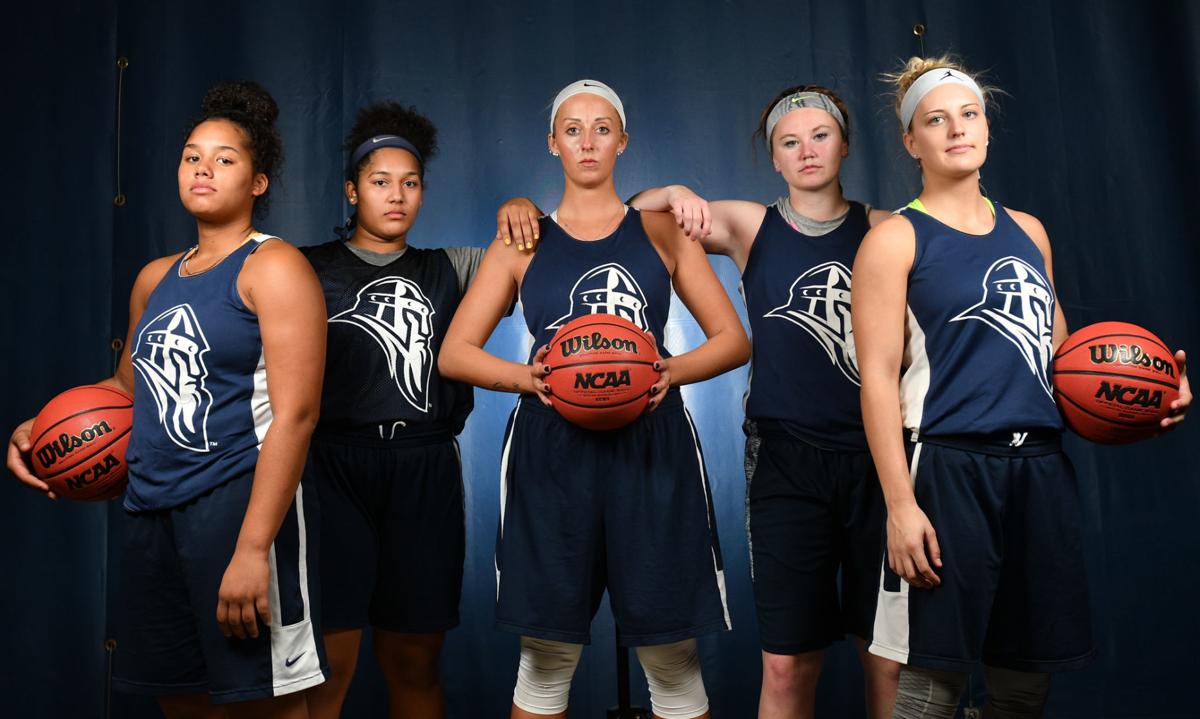 Senior Led Augustana Women Look For Big Season College Sports