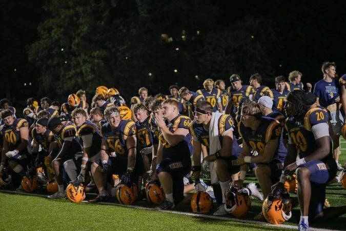 Football remains on the road to take on top-ranked Cardinals