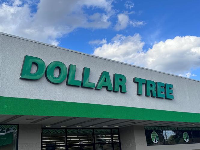 Dollar Tree Seventh St. Moline.jpg (copy)